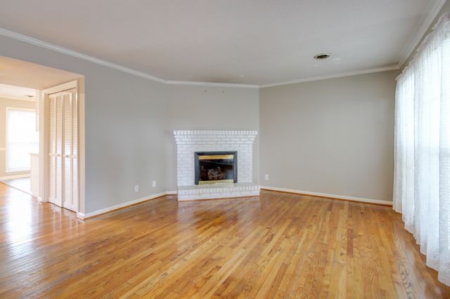 2172 Memorial Dr Apt C3, Clarksville, TN 37043