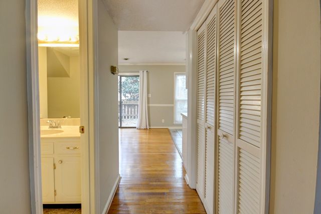 2172 Memorial Dr Apt C3, Clarksville, TN 37043