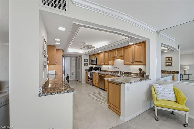 2348 Gulf Shore BLVD N 506, Naples, FL 34103