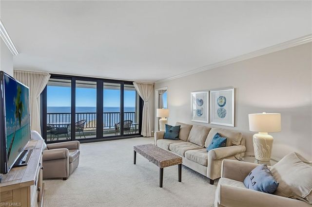 2348 Gulf Shore BLVD N 506, Naples, FL 34103
