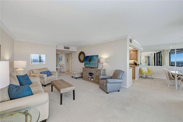 2348 Gulf Shore BLVD N 506, Naples, FL 34103