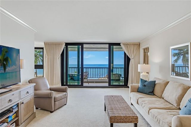 2348 Gulf Shore BLVD N 506, Naples, FL 34103