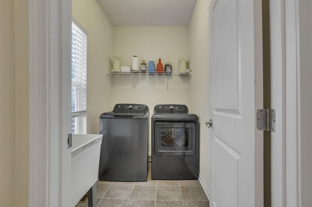 7844 Adare Court, 5, Dublin, OH 43016