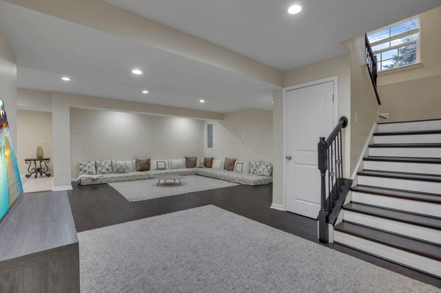 7844 Adare Court, 5, Dublin, OH 43016