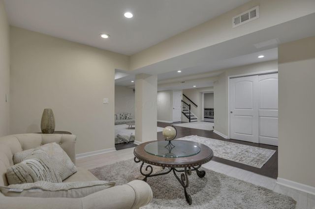 7844 Adare Court, 5, Dublin, OH 43016