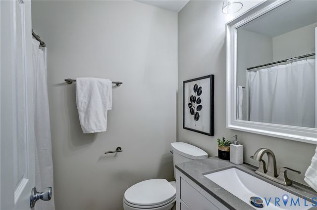 12301 Beaver Point Dr, Midlothian, VA 23112