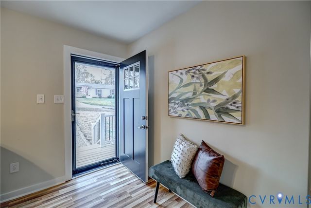 12301 Beaver Point Dr, Midlothian, VA 23112