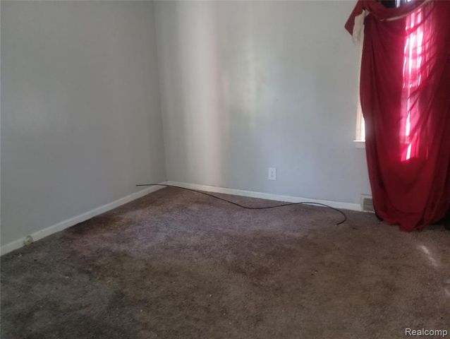 18644 Lesure Street, Detroit, MI 48235