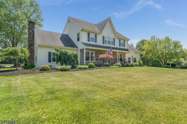 3 EWING DRIVE, Raritan Twp., NJ 08822