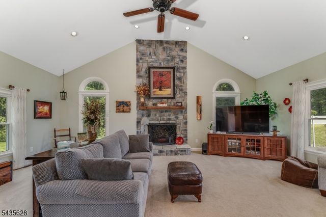 3 EWING DRIVE, Raritan Twp., NJ 08822