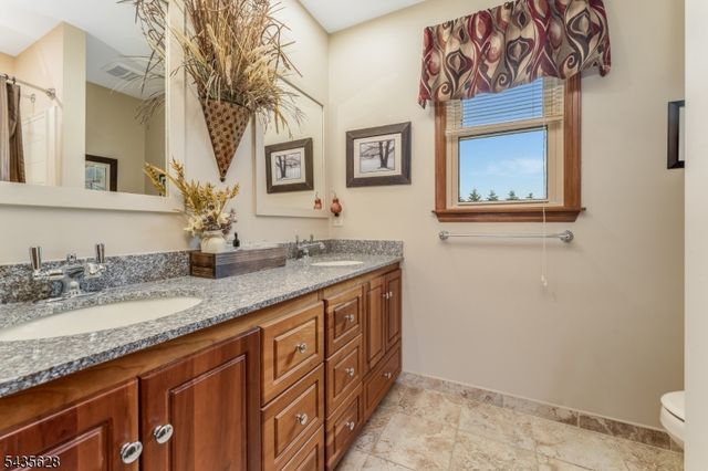 3 EWING DRIVE, Raritan Twp., NJ 08822
