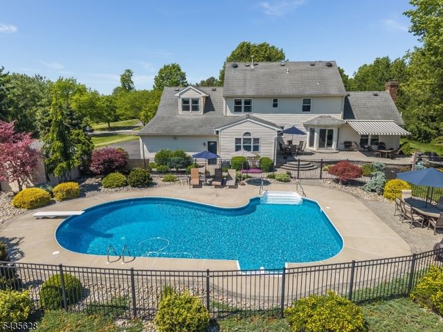 3 EWING DRIVE, Raritan Twp., NJ 08822