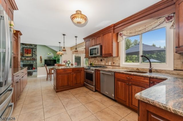 3 EWING DRIVE, Raritan Twp., NJ 08822