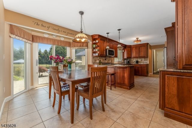 3 EWING DRIVE, Raritan Twp., NJ 08822