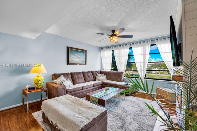 6049 Balboa Cir 302, Boca Raton, FL 33433