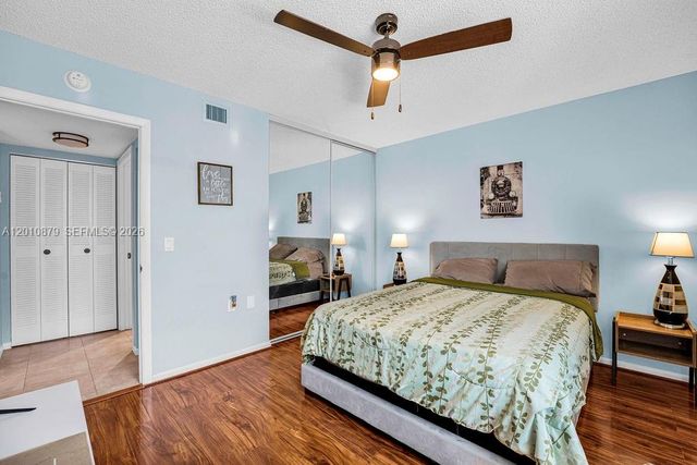 6049 Balboa Cir 302, Boca Raton, FL 33433