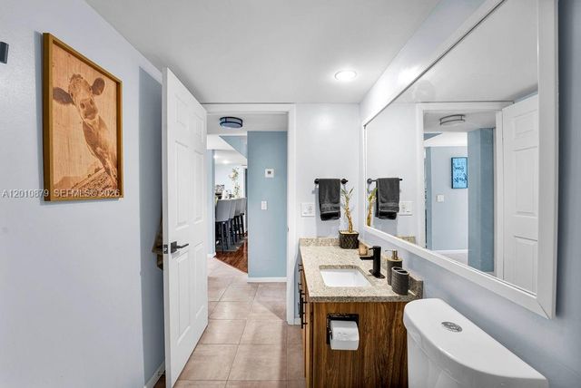 6049 Balboa Cir 302, Boca Raton, FL 33433