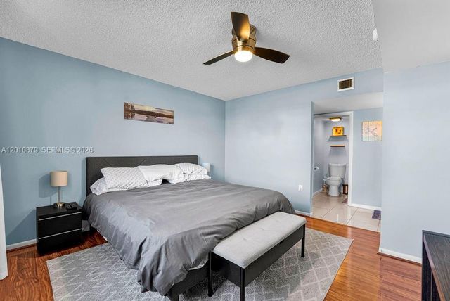 6049 Balboa Cir 302, Boca Raton, FL 33433