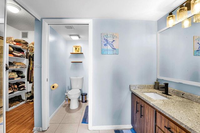 6049 Balboa Cir 302, Boca Raton, FL 33433