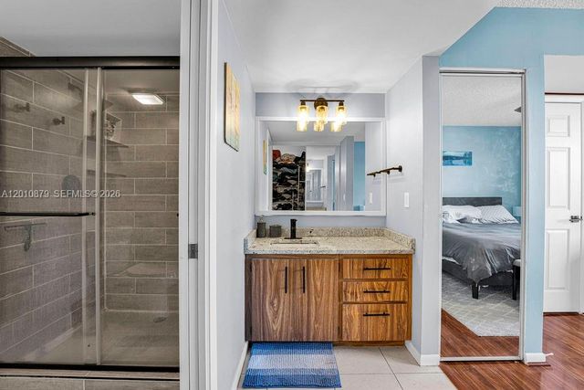 6049 Balboa Cir 302, Boca Raton, FL 33433