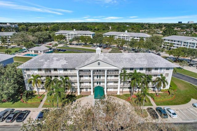 6049 Balboa Cir 302, Boca Raton, FL 33433