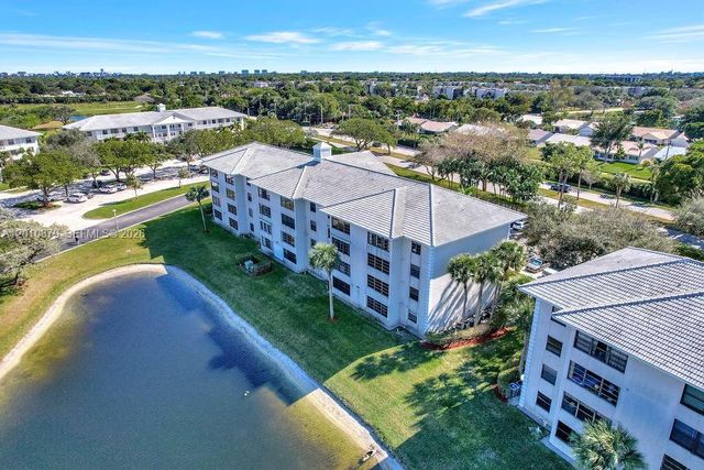 6049 Balboa Cir 302, Boca Raton, FL 33433
