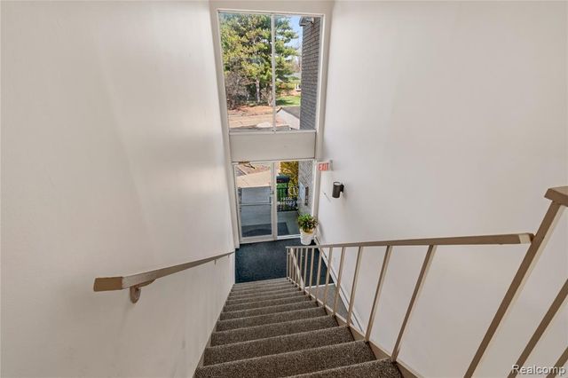 33241 Fargo Street 67, Livonia, MI 48152