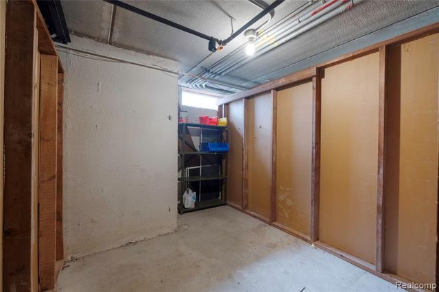 33241 Fargo Street 67, Livonia, MI 48152