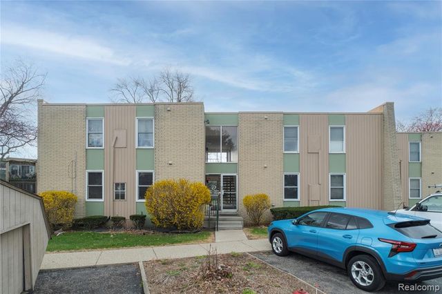 33241 Fargo Street 67, Livonia, MI 48152
