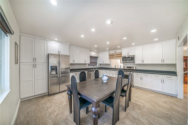 23230 Ladrillo, Woodland Hills, CA 91367