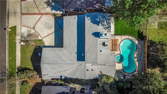 23230 Ladrillo, Woodland Hills, CA 91367