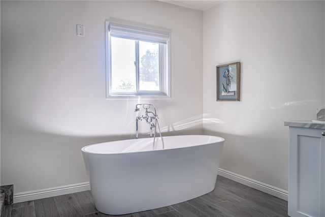 23230 Ladrillo, Woodland Hills, CA 91367