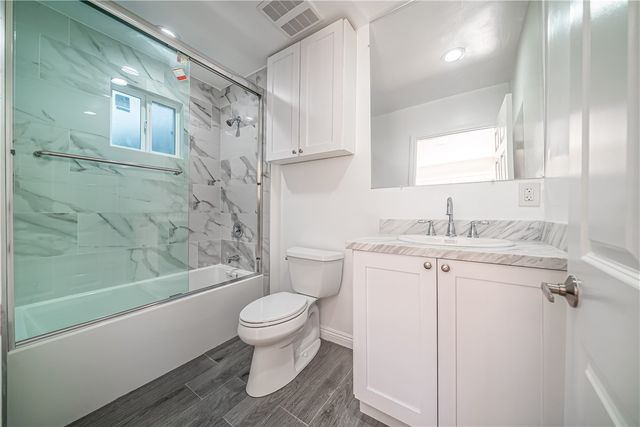 23230 Ladrillo, Woodland Hills, CA 91367