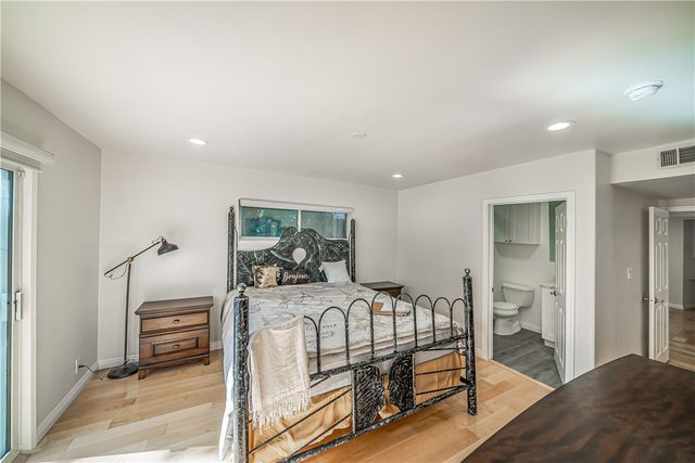 23230 Ladrillo, Woodland Hills, CA 91367