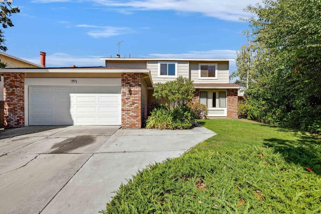 725 Little Foot Dr, Fremont, CA 94539