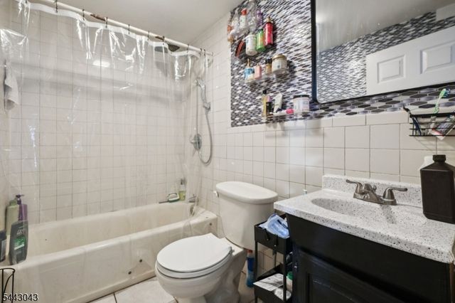 237 Sherwood Ave, Paterson City, NJ 07502