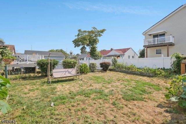 237 Sherwood Ave, Paterson City, NJ 07502