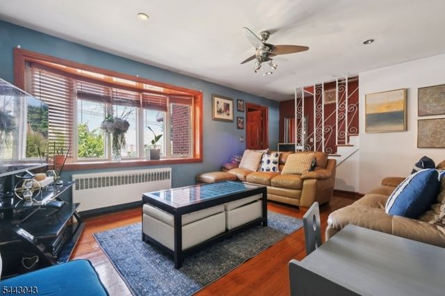 237 Sherwood Ave, Paterson City, NJ 07502