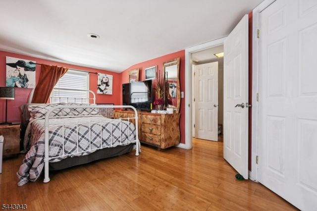 237 Sherwood Ave, Paterson City, NJ 07502