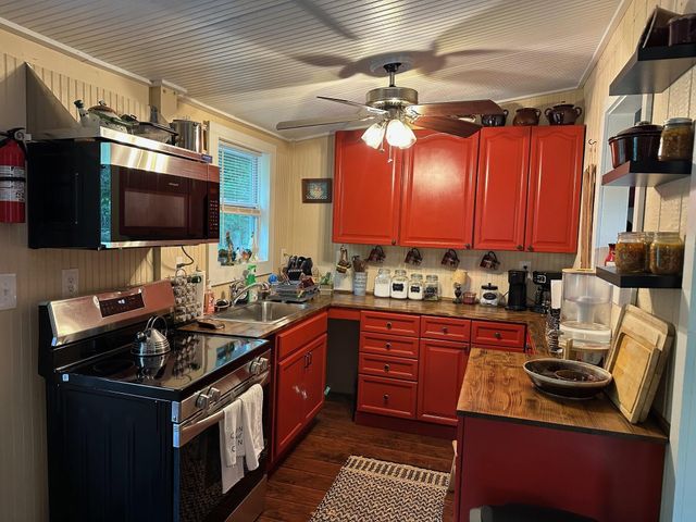 1064 Cathcart Road, Dowelltown, TN 37059