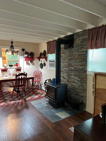 1064 Cathcart Road, Dowelltown, TN 37059