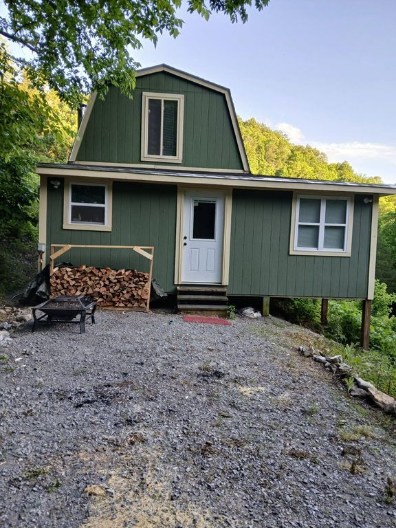 1064 Cathcart Road, Dowelltown, TN 37059