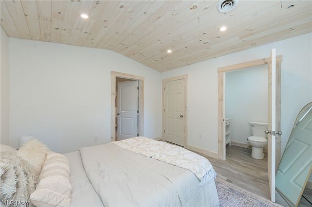 35032 East Road, Grafton, OH 44044