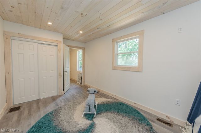 35032 East Road, Grafton, OH 44044