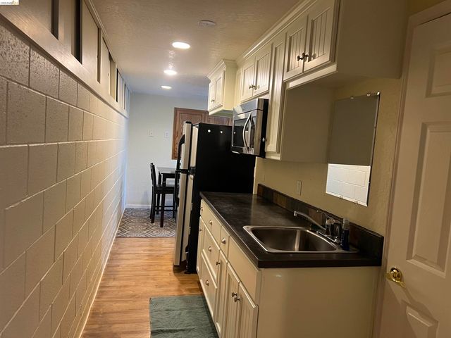 20384 Canyonview Dr, Tuolumne, CA 95479