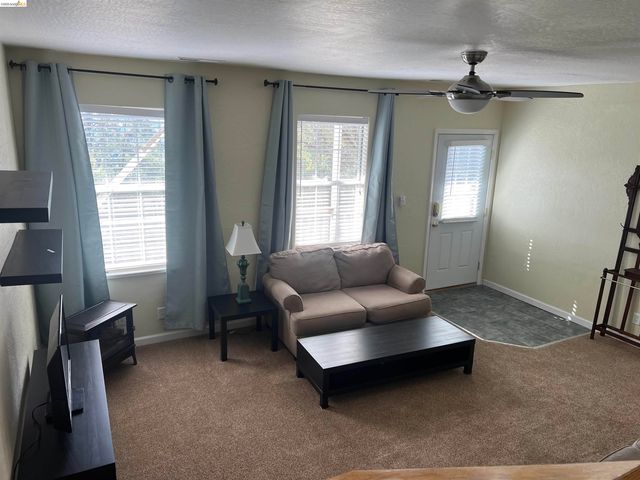20384 Canyonview Dr, Tuolumne, CA 95479