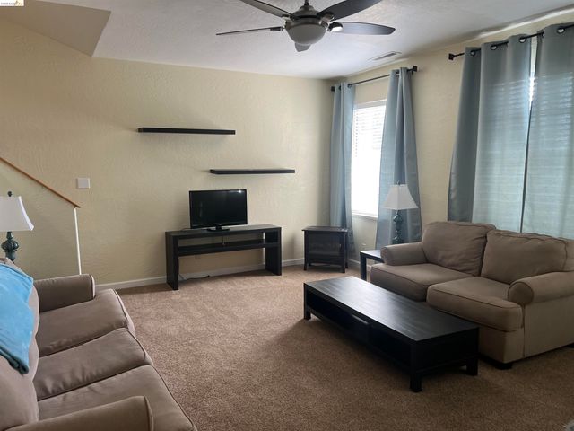 20384 Canyonview Dr, Tuolumne, CA 95479