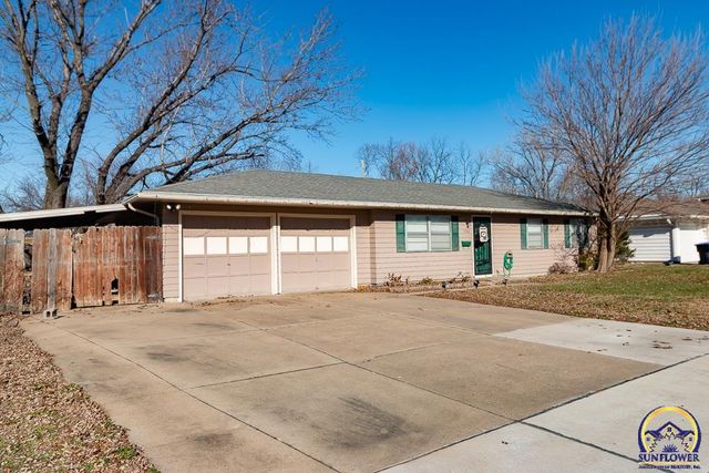 4032 SW 34th ST, Topeka, KS 66614