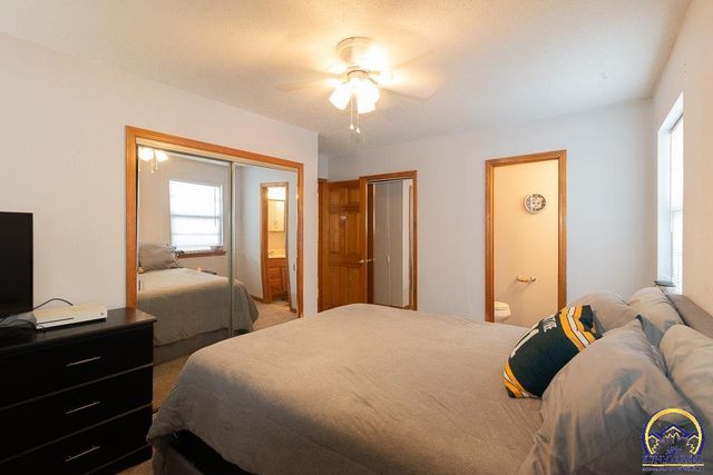 4032 SW 34th ST, Topeka, KS 66614