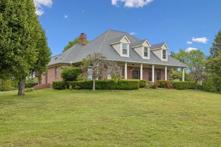 314 Fairview Rd, Dickson, TN 37055